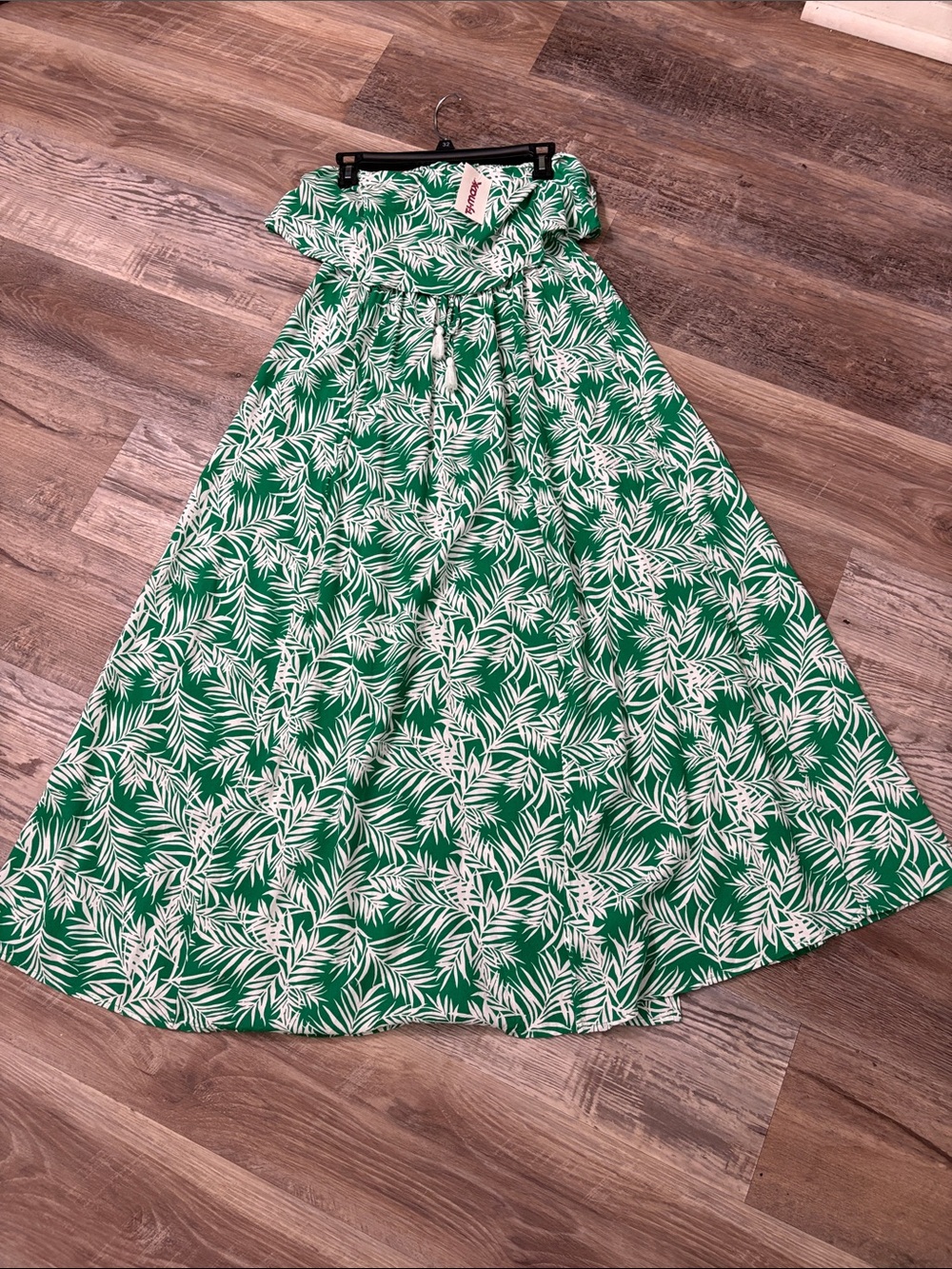 🆕 👗 🌱 Tropical Green Print Maxi Skirt with Waist Tie